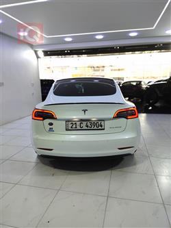 تێسلا مۆدێل 3